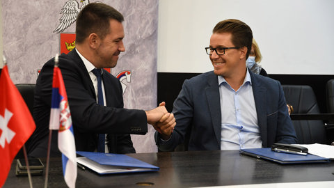 E2E Oliver Streit Signing The Mou With Mayor Of Kraljevo, Predrag Terzic