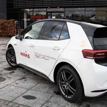 Electric car