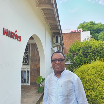 Jimmy Outside The Office (1)